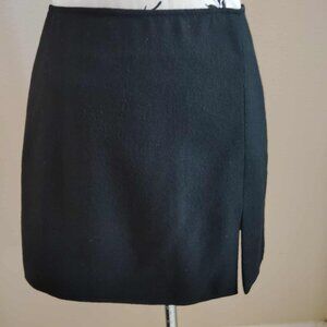 French Connection Black 100% Wool Mini Skirt 4 Front Off-Center Slit Made in USA